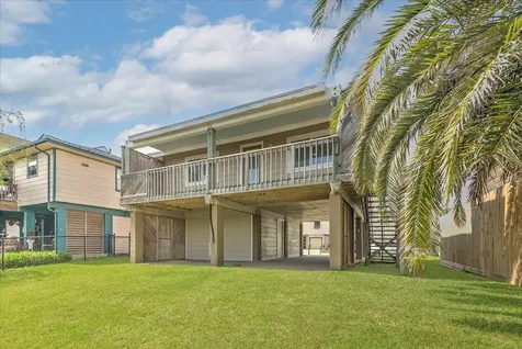 505 Pompano Street Bayou Vista TX 77563