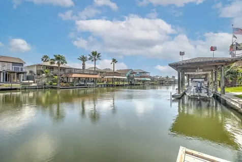 505 Pompano Street Bayou Vista TX 77563