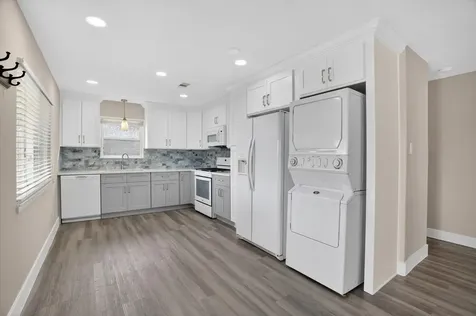 505 Pompano Street Bayou Vista TX 77563