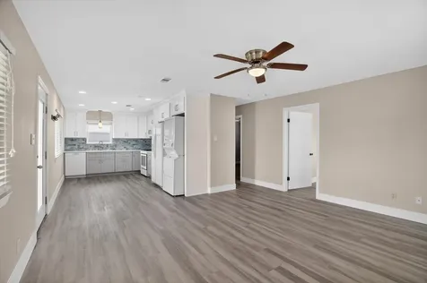 505 Pompano Street Bayou Vista TX 77563