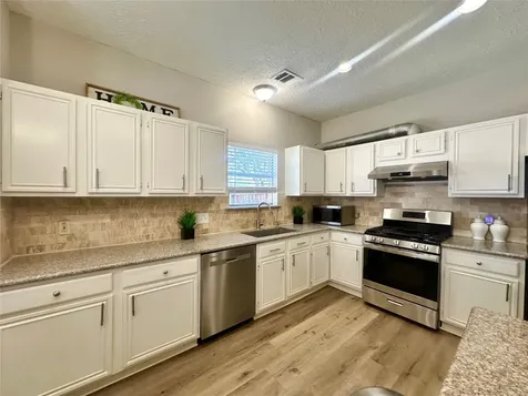 1502 Sheffield Drive Missouri City TX 77459
