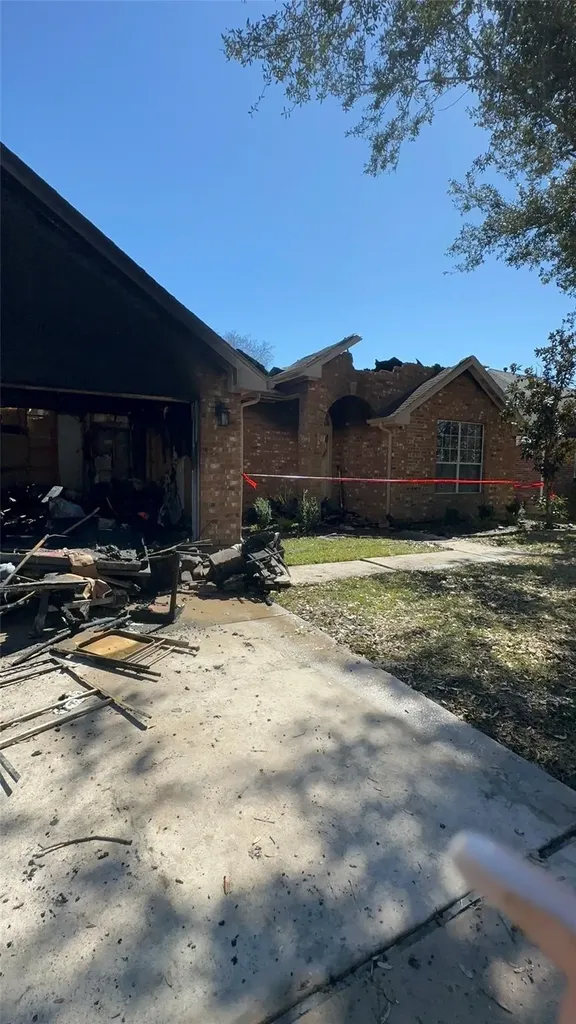 14414 Castle Cove Lane Houston TX 77044