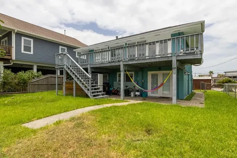 34 Dolphin Street Hitchcock TX 77563