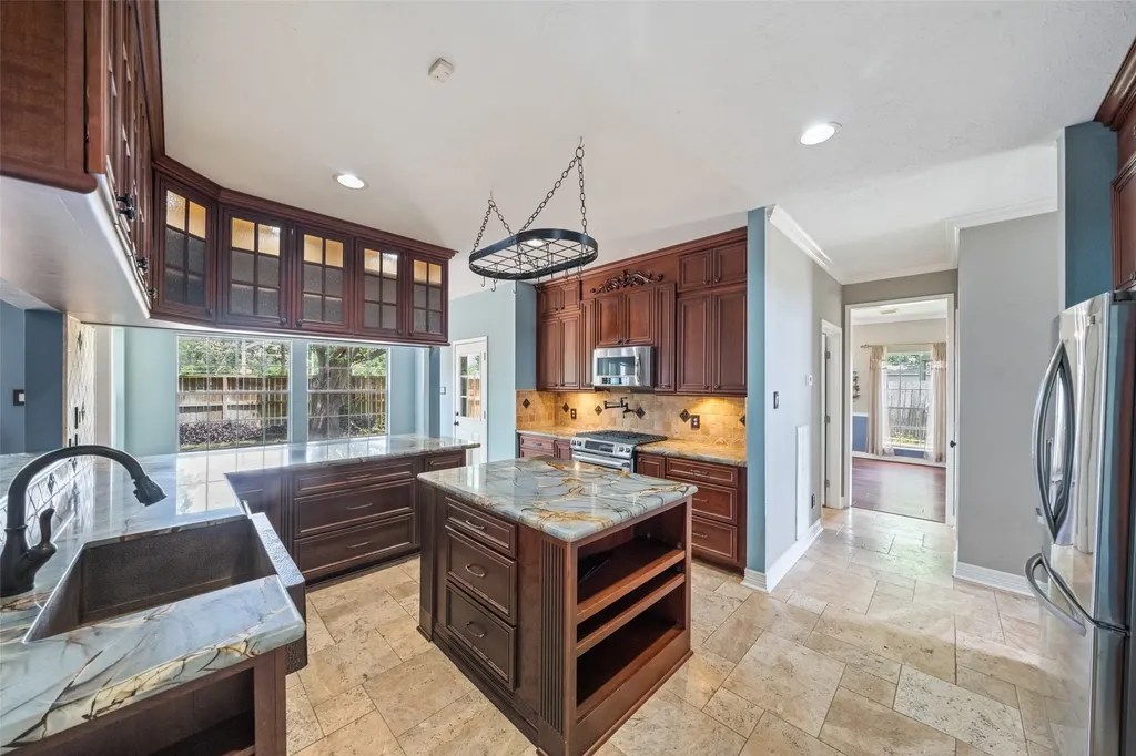 2502 Sea Horse Court Seabrook TX 77586