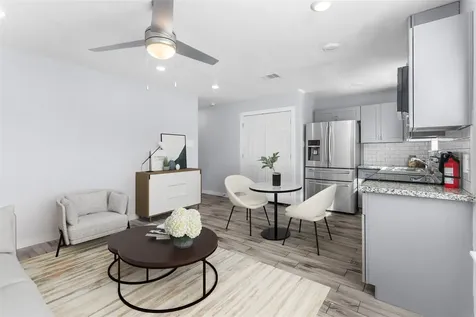 6809 Glass Street Street A Houston TX 77016