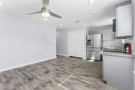 6809 Glass Street Street A Houston TX 77016