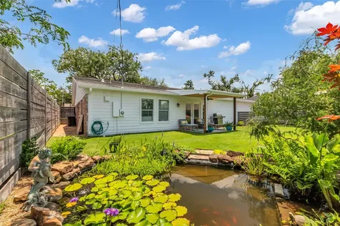 1819 Mill Creek Drive Houston TX 77008