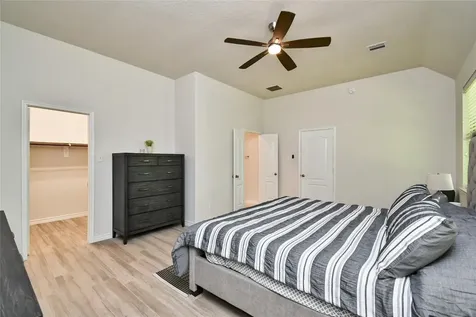 22 Wood Drake Place Tomball TX 77375