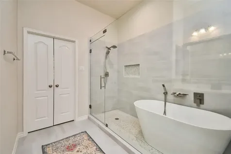 22 Wood Drake Place Tomball TX 77375
