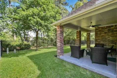 22 Wood Drake Place Tomball TX 77375