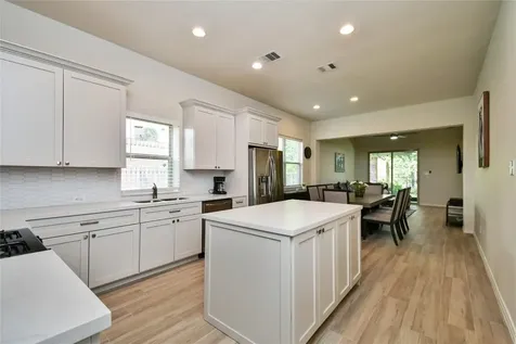 22 Wood Drake Place Tomball TX 77375