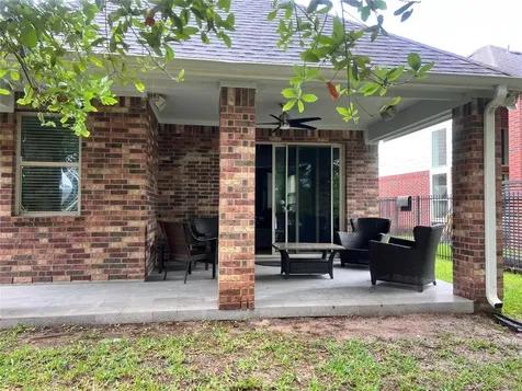 22 Wood Drake Place Tomball TX 77375