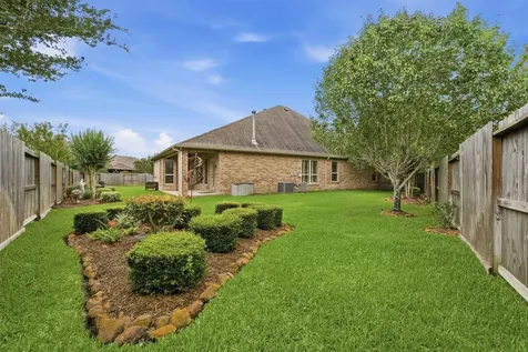 25485 Vinechase Drive Porter TX 77365