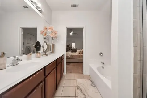 9423 Grand Spark Drive Iowa Colony TX 77583