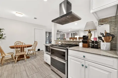 2514 Pine Village Drive Houston TX 77080