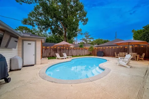 2514 Pine Village Drive Houston TX 77080