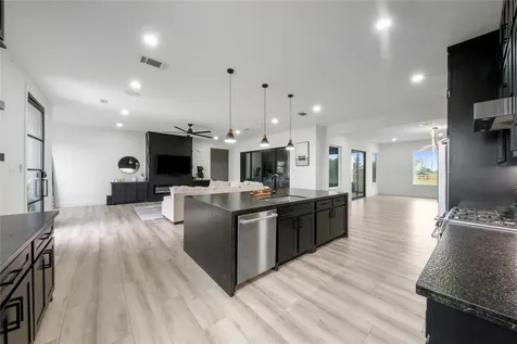 5119 Sophie Slanksy Way Sealy TX 77474