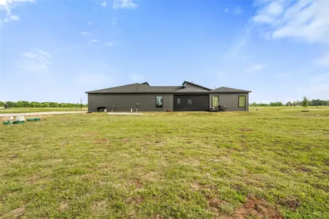 5119 Sophie Slanksy Way Sealy TX 77474