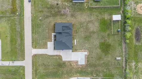 5119 Sophie Slanksy Way Sealy TX 77474