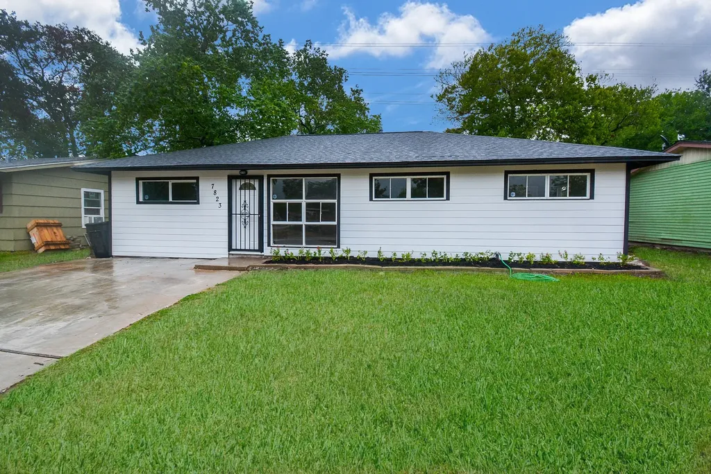 7823 Belgard Street Houston TX 77033