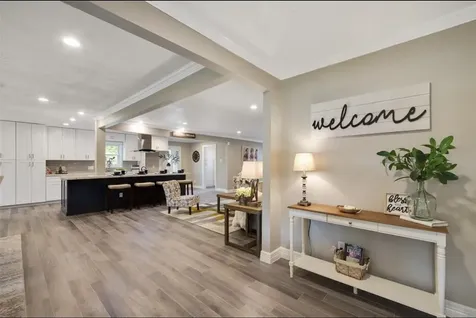 5026 Saxon Drive Houston TX 77092