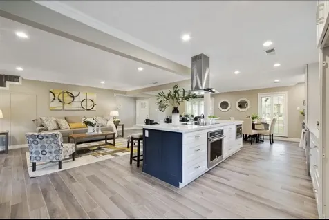 5026 Saxon Drive Houston TX 77092