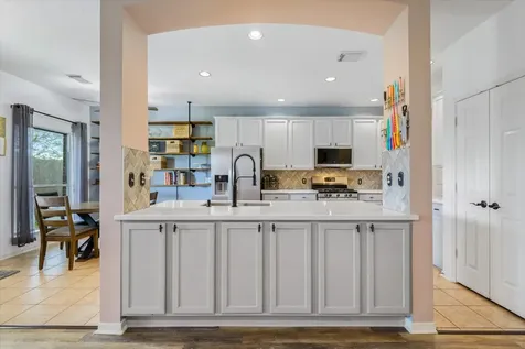 5135 Candlewood Drive League City TX 77573