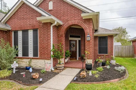 5135 Candlewood Drive League City TX 77573