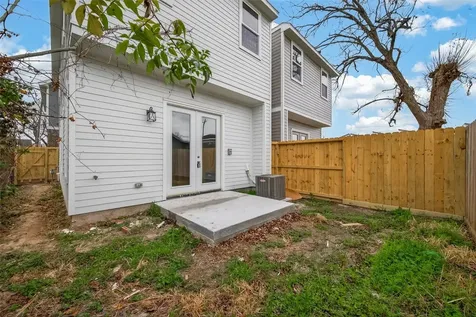 1502 Hussion Street Houston TX 77003