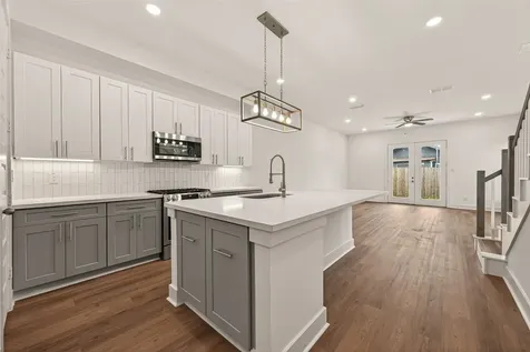 1502 Hussion Street Houston TX 77003