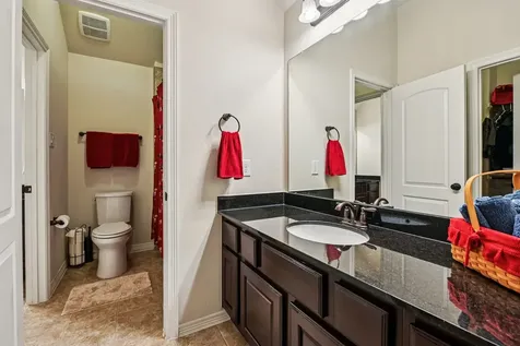 13909 N Lake Branch Lane Houston TX 77044