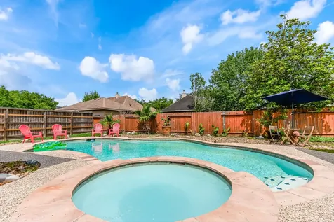 2833 Trevino Court Friendswood TX 77546