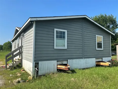 506 County Road 5015 Cleveland TX 77327