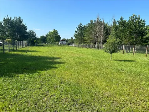 506 County Road 5015 Cleveland TX 77327