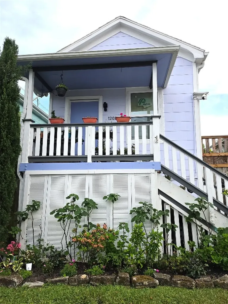 1203 Avenue L Galveston TX 77550