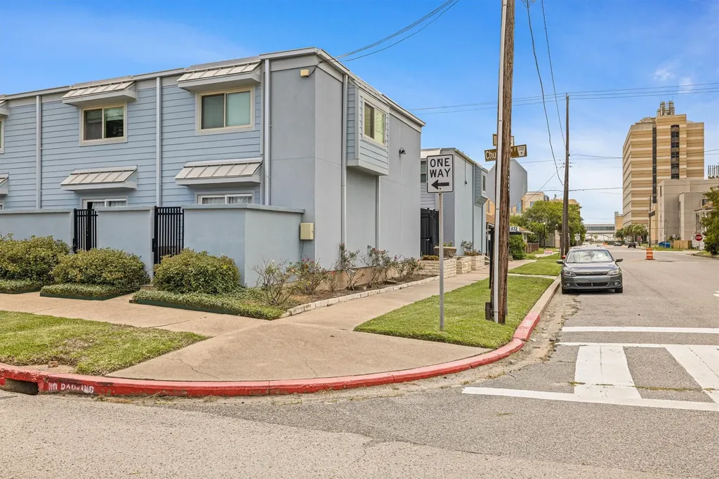 525 11th Street 3 Galveston TX 77550