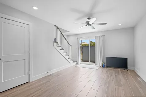 525 11th Street 3 Galveston TX 77550