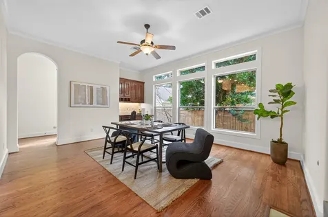4711 Welford Drive Bellaire TX 77401