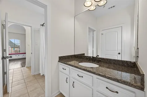 4711 Welford Drive Bellaire TX 77401