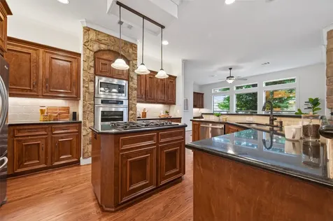 4711 Welford Drive Bellaire TX 77401