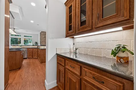 4711 Welford Drive Bellaire TX 77401