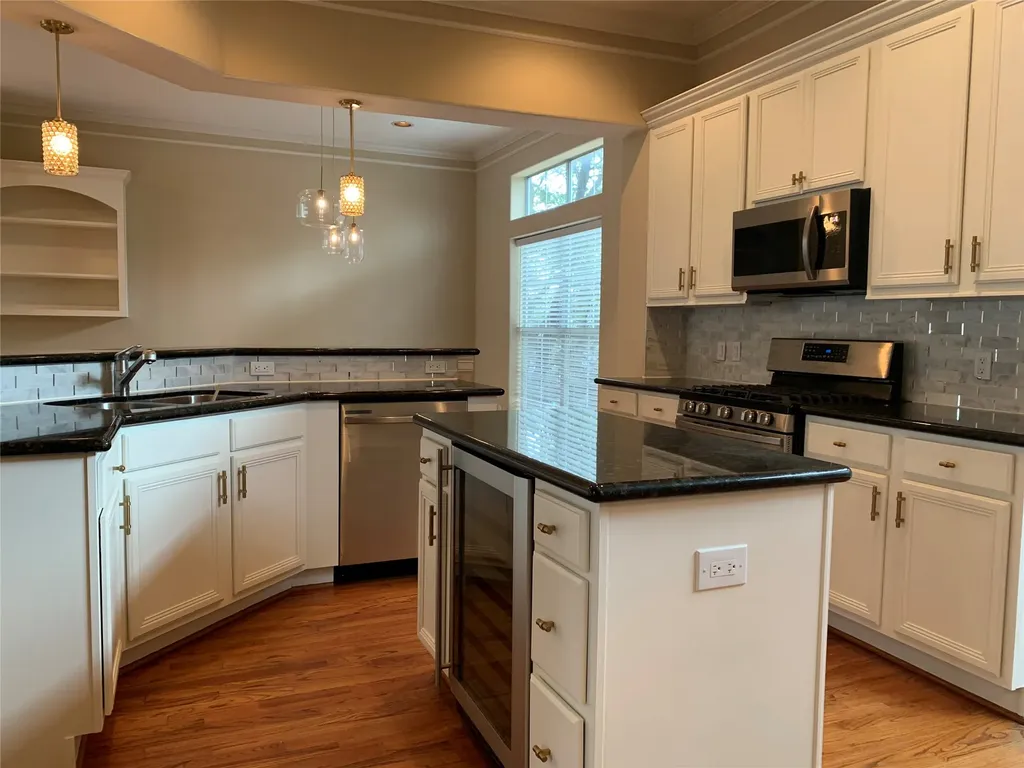 406 Fowler Street Houston TX 77007