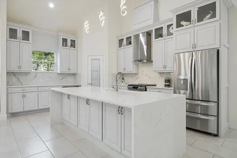 532 Carrell Street Tomball TX 77375