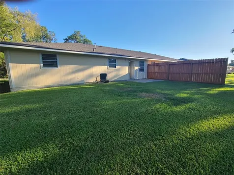 17423 Fir Road Alvin TX 77511