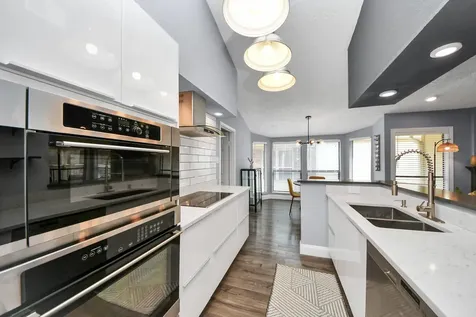 1881 Bering Drive 16 Houston TX 77057