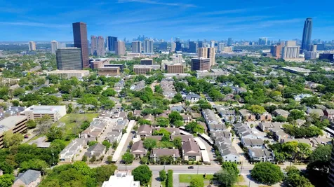 1881 Bering Drive 16 Houston TX 77057