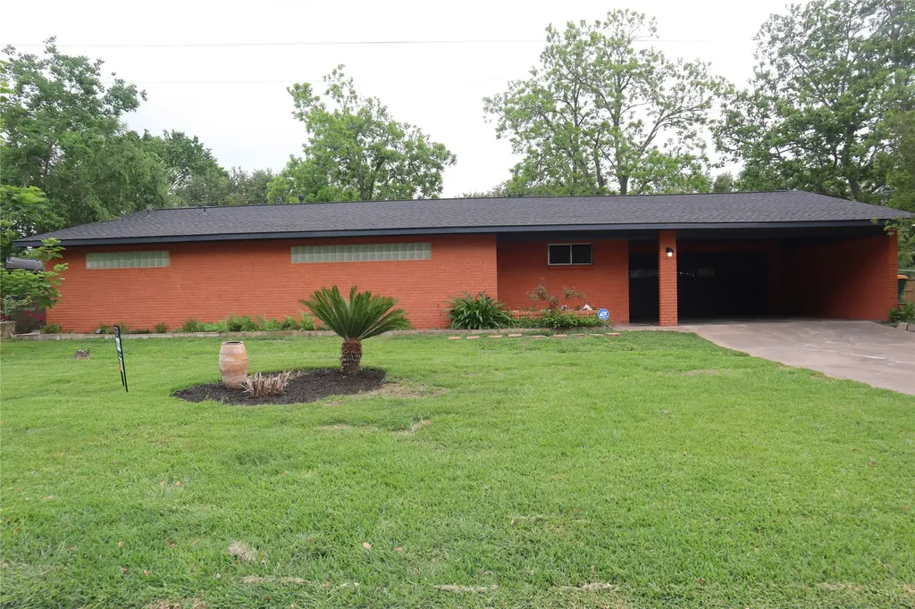 1903 Evergreen Lane La Marque TX 77568