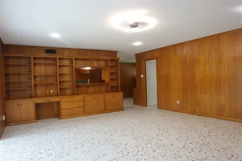 1903 Evergreen Lane La Marque TX 77568