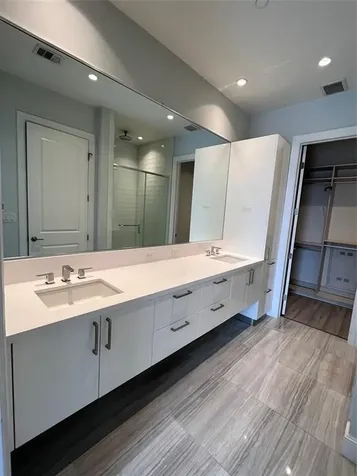 1211 Caroline Street 1708 Houston TX 77002