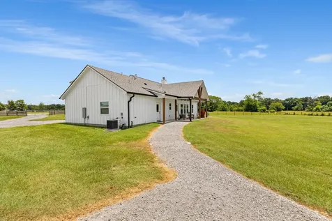 4176 Hidden Trails North Zulch TX 77872